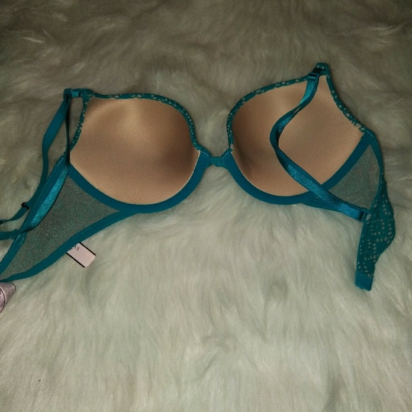 Victoria's Secret Push Up Bra - Picture 4 of 5